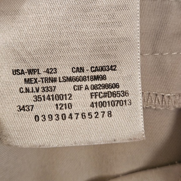 Dockers Shorts Tan 16 Women's Stretch  Flat Front Chino Casual Vacation Classic - Picture 7 of 8